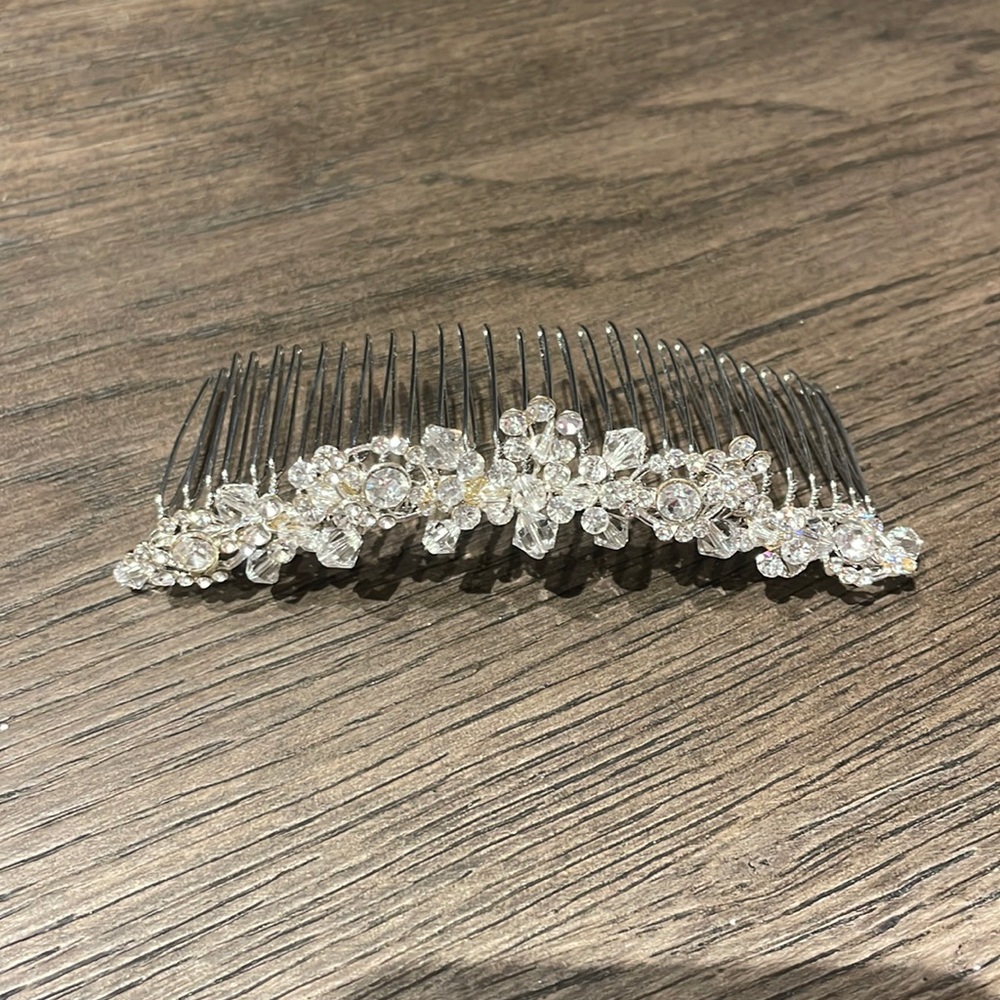 Wedding hair clip